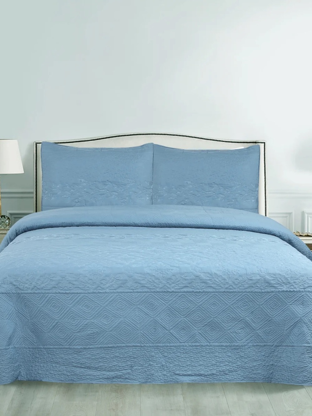 3 PIECE ELEGANT EMBROIDERED QUILT SET – TEXTURED FLORAL & GEOMETRIC BEDSPREAD